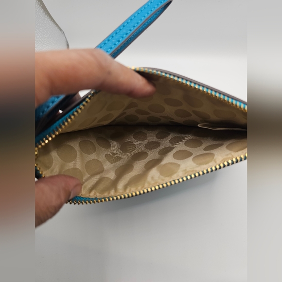Kate Spade Blue Wristlet - Picture 4 of 8